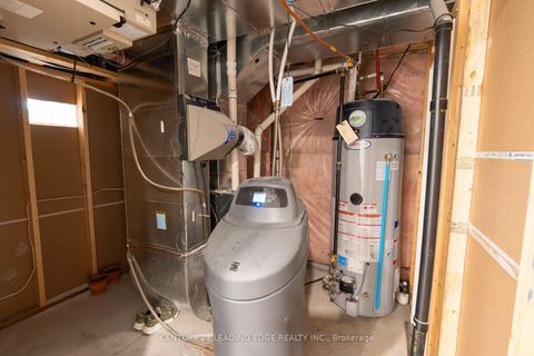 Photo 39 at 1163 Stuffles Crescent, Wyndham, Newmarket