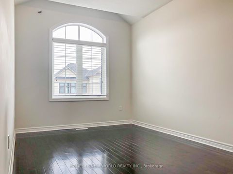 Photo 27 at 77 Brookfam Street, Rural Richmond Hill, Richmond Hill