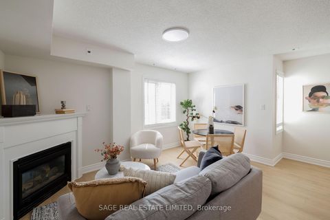 Photo 11 at 811 - 12 Sudbury Street, Niagara, Toronto