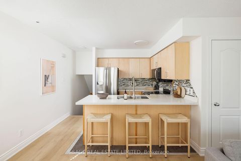 Photo 15 at 811 - 12 Sudbury Street, Niagara, Toronto