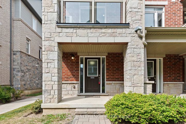 Photo 1 at 2621 Garrison Crossing, Duffin Heights, Pickering