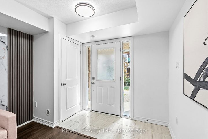 Photo 4 at 2621 Garrison Crossing, Duffin Heights, Pickering