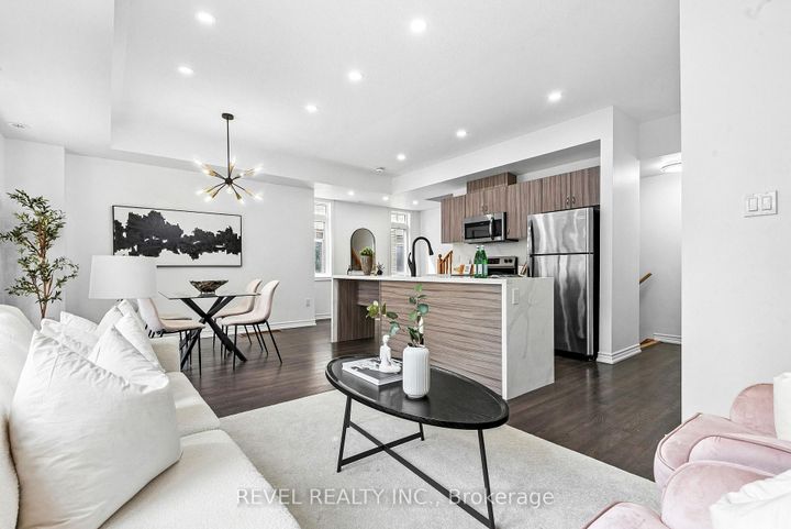 Photo 13 at 2621 Garrison Crossing, Duffin Heights, Pickering