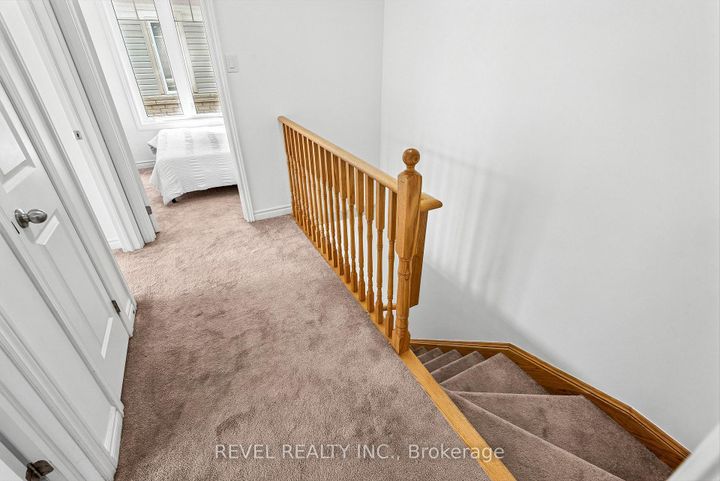 Photo 19 at 2621 Garrison Crossing, Duffin Heights, Pickering