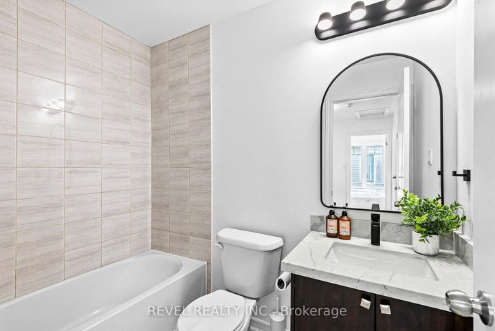 Photo 24 at 2621 Garrison Crossing, Duffin Heights, Pickering