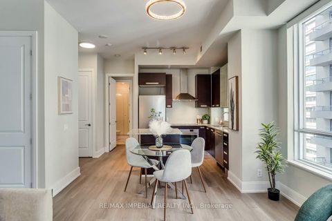 Photo 9 at 1101 - 21 Balmuto Street, Bay Street Corridor, Toronto Photo 9 at 1101 - 21 Balmuto Street, Bay Street Corridor, Toronto