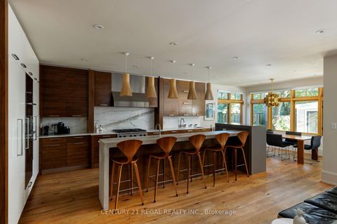 Photo 9 at 2442 Meadowood Crescent, BR Bronte, Oakville