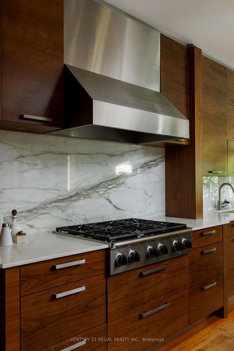 Photo 10 at 2442 Meadowood Crescent, BR Bronte, Oakville