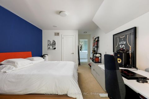 Photo 30 at 2442 Meadowood Crescent, BR Bronte, Oakville