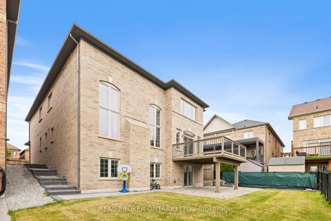 Photo 2 at 41 Pelee Avenue, Kleinburg, Vaughan