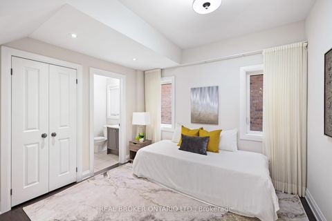 Photo 11 at 41 Pelee Avenue, Kleinburg, Vaughan