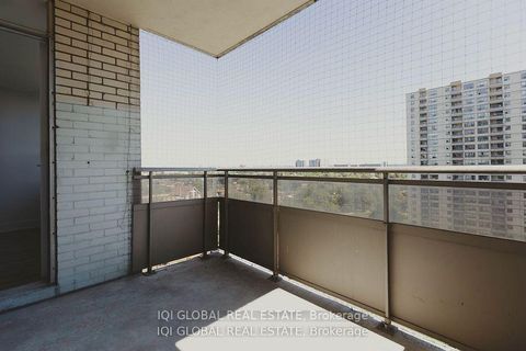 Photo 12 at 1202 - 390 Dixon Road S, The Westway, Toronto