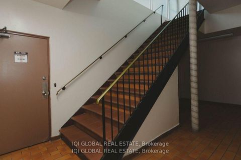 Photo 32 at 1202 - 390 Dixon Road S, The Westway, Toronto