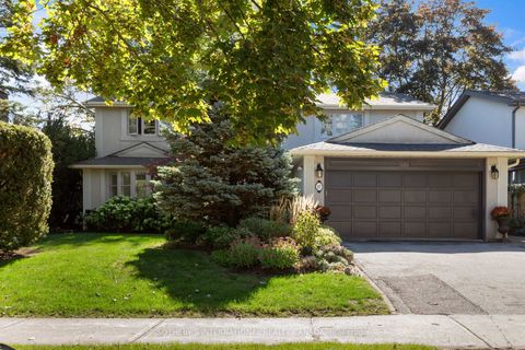 Photo 4 at 27 Bamboo Grove N, Don Mills, Toronto