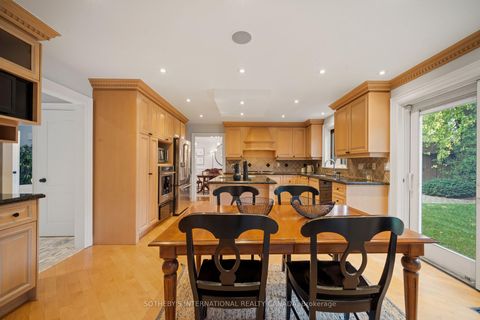 Photo 14 at 27 Bamboo Grove N, Don Mills, Toronto