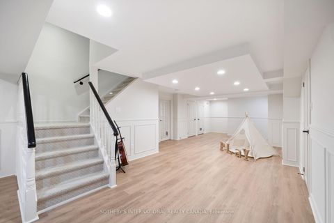 Photo 31 at 27 Bamboo Grove N, Don Mills, Toronto