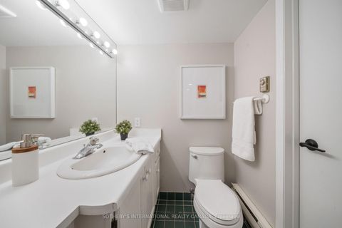 Photo 37 at 27 Bamboo Grove N, Don Mills, Toronto