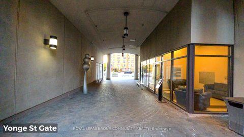 Photo 5 at 2029 - 500 Doris Avenue, Willowdale East, Toronto