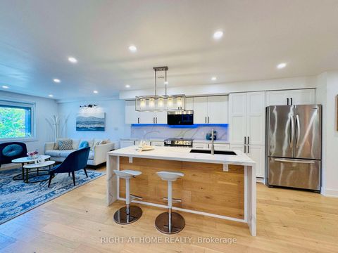 Photo 7 at 28 Pendeen Avenue, Smythe, Toronto Photo 7 at 28 Pendeen Avenue, Smythe, Toronto