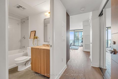 Photo 2 at 4704 - 11 Wellesley Street W, Bay Street Corridor, Toronto