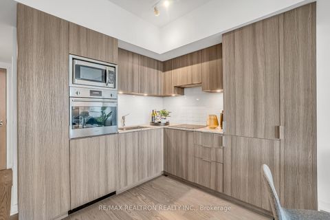 Photo 6 at 4704 - 11 Wellesley Street W, Bay Street Corridor, Toronto