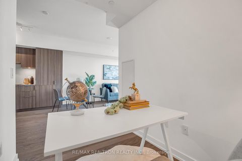 Photo 9 at 4704 - 11 Wellesley Street W, Bay Street Corridor, Toronto