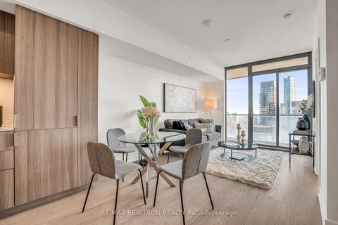 Photo 10 at 4704 - 11 Wellesley Street W, Bay Street Corridor, Toronto