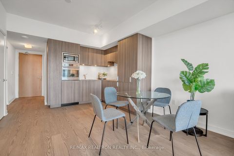 Photo 11 at 4704 - 11 Wellesley Street W, Bay Street Corridor, Toronto