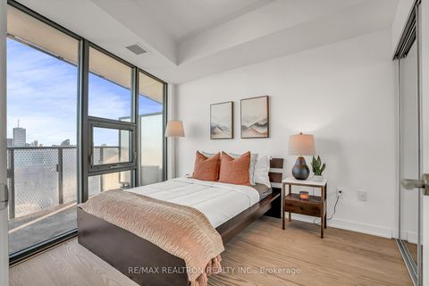 Photo 19 at 4704 - 11 Wellesley Street W, Bay Street Corridor, Toronto