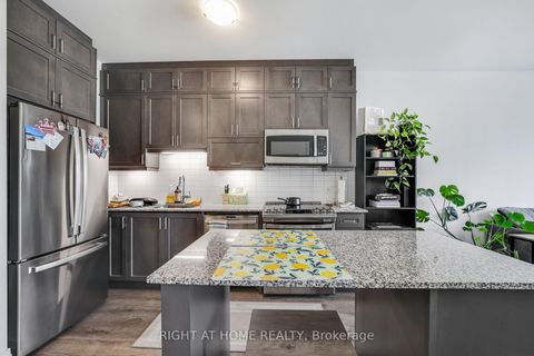 Photo 9 at 218 - 3265 Carding Mill Trail, GO Glenorchy, Oakville