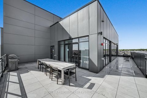 Photo 24 at 218 - 3265 Carding Mill Trail, GO Glenorchy, Oakville