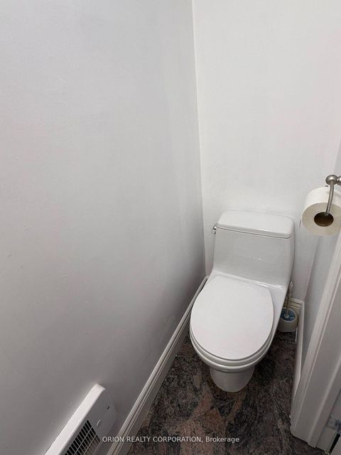 Photo 18 at 20 Antibes Drive, Branson, Toronto