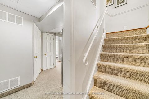 Photo 24 at 10 Kitimat Crescent, Aurora Heights, Aurora