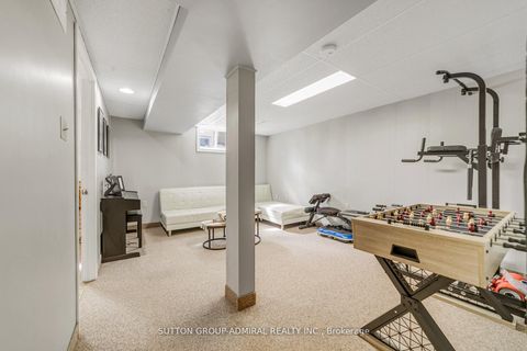 Photo 29 at 10 Kitimat Crescent, Aurora Heights, Aurora