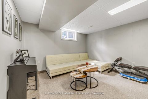 Photo 30 at 10 Kitimat Crescent, Aurora Heights, Aurora