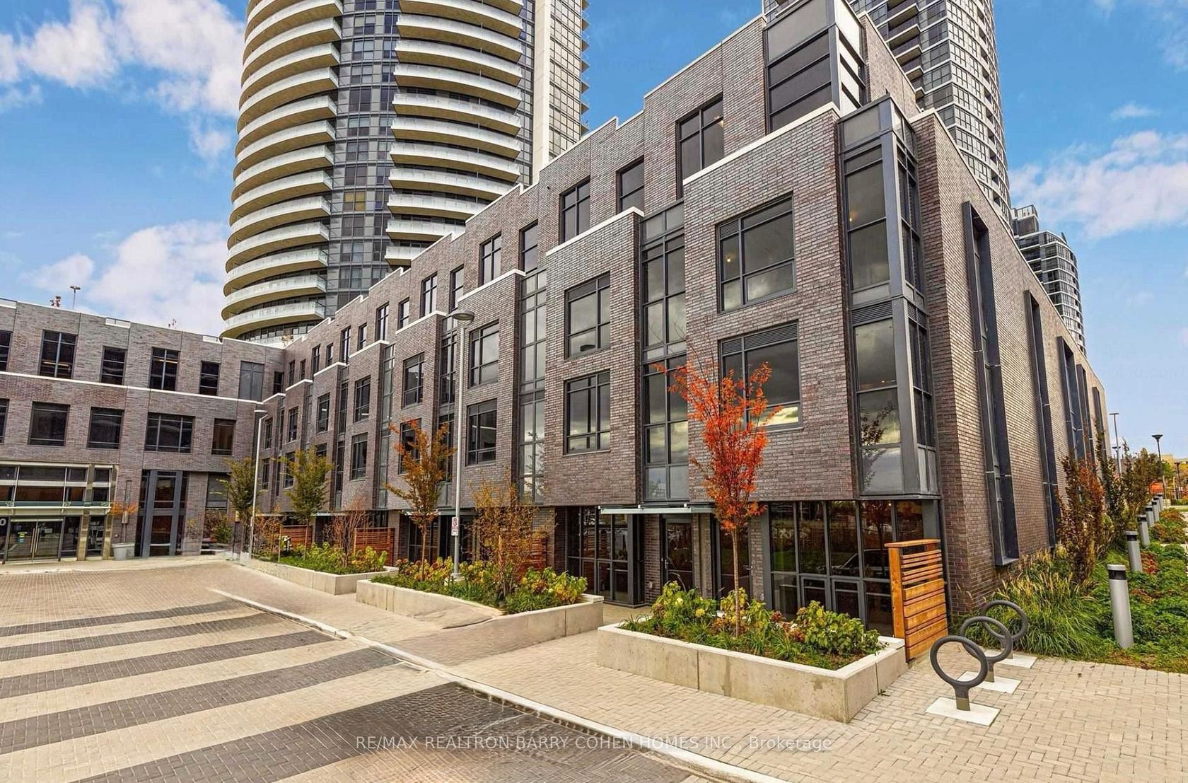 105 - 30 Gibbs Road, City Centre West, Toronto photo 4 105 - 30 Gibbs Road, City Centre West, Toronto photo 4
