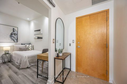 Photo 3 at 216 - 700 King Street W, Niagara, Toronto