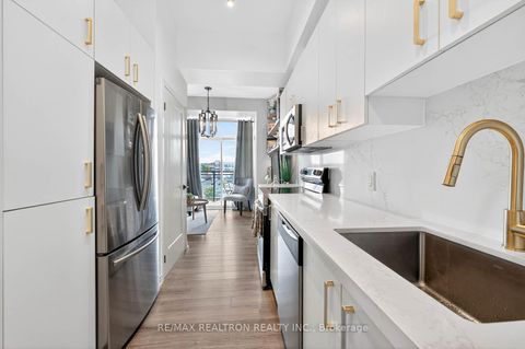 Photo 13 at 525 - 11611 YONGE Street, Jefferson, Richmond Hill