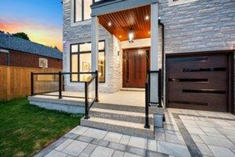 Photo 2 at 186 Phyllis Avenue, Cliffcrest, Toronto