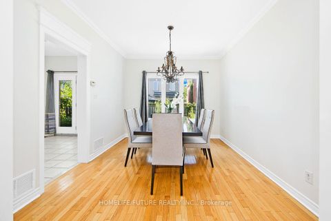 Photo 7 at 294 Mcbride Crescent, Summerhill Estates, Newmarket