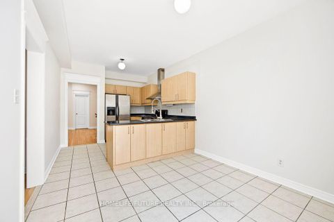 Photo 10 at 294 Mcbride Crescent, Summerhill Estates, Newmarket