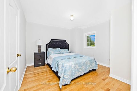 Photo 21 at 294 Mcbride Crescent, Summerhill Estates, Newmarket