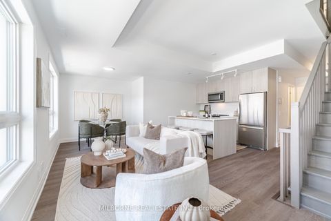 Photo 3 at 280 Ironside Drive NE, OA Rural Oakville, Oakville