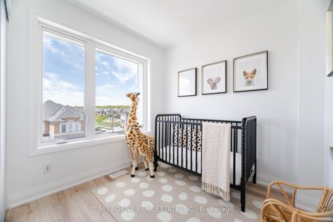 Photo 7 at 280 Ironside Drive NE, OA Rural Oakville, Oakville