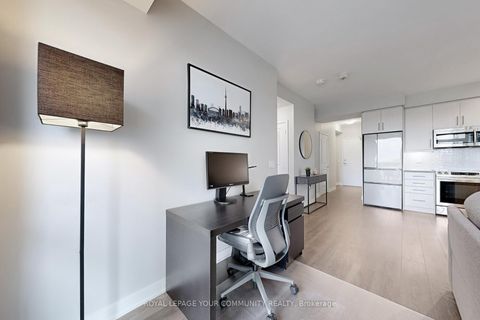 Photo 13 at 601 - 75 Oneida Crescent, Langstaff, Richmond Hill