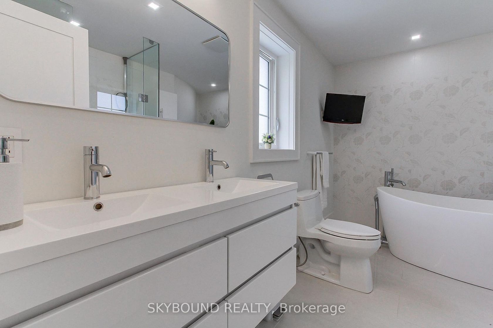 Photo 30 at 12 Queensborough Crescent, Richview, Toronto Photo 30 at 12 Queensborough Crescent, Richview, Toronto