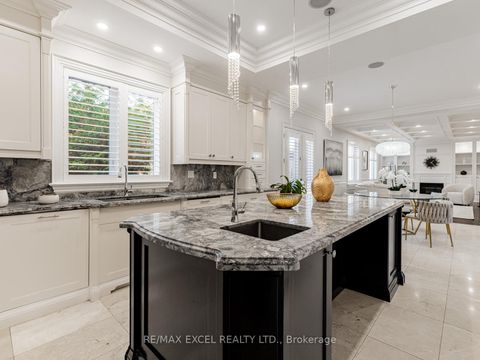 Photo 14 at 134 Spruce Avenue, South Richvale, Richmond Hill