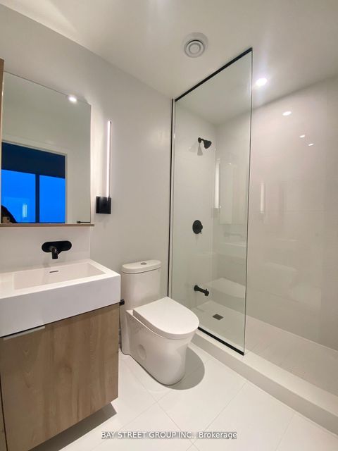 Photo 10 at 2513 - 127 Broadway Avenue, Mount Pleasant West, Toronto