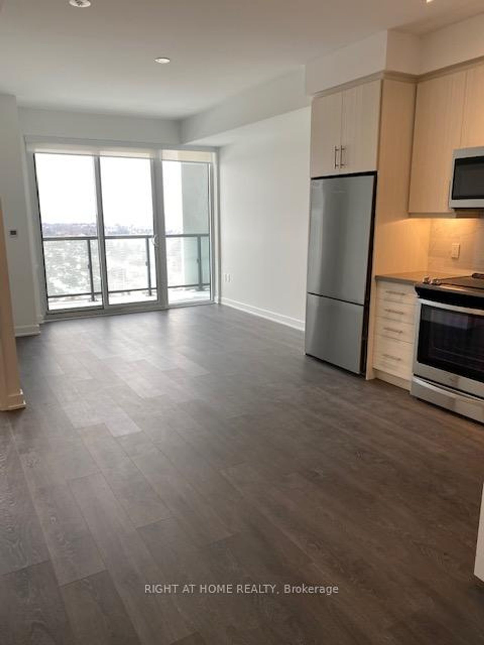 Lph01 - 85 Oneida Crescent, Langstaff, Richmond Hill 