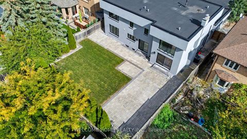 Photo 45 at 32 Colton Crescent S, Islington Woods, Vaughan